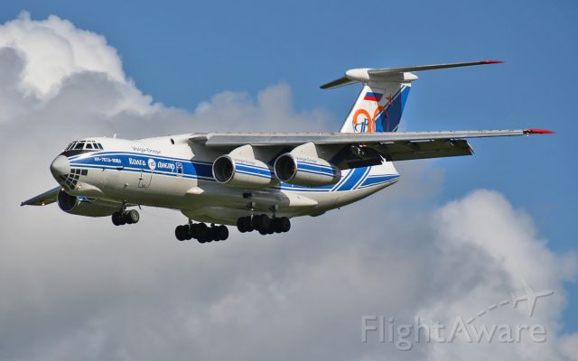 Ilyushin Il-76 (RA-76952) - vda il-76 ra-76952 about to land at shannon 23/4/14.