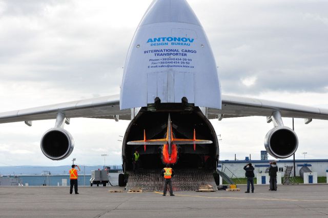 Antonov An-124 Ruslan (ADB1714) - Loading Gannet N752XT South Ramp Goose Bay