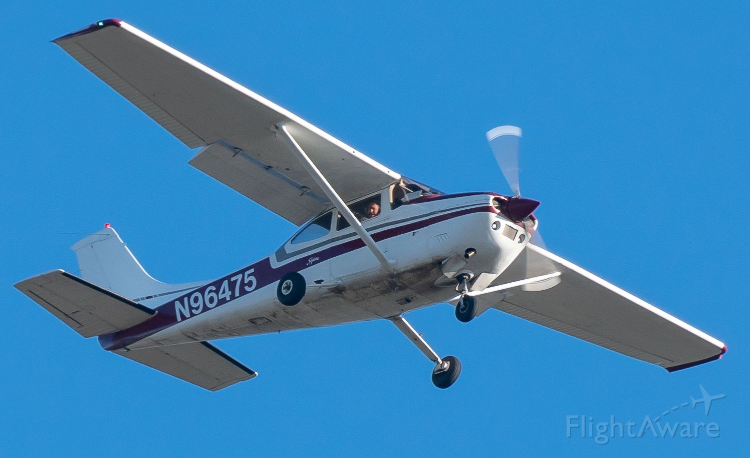 Cessna Skylane (N96475)