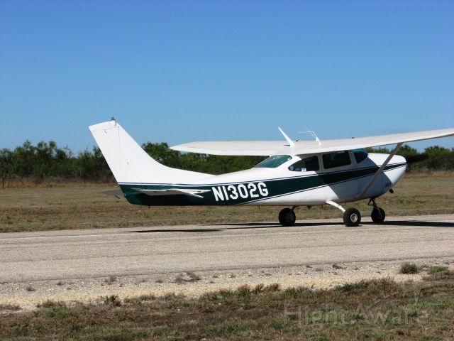 Cessna Skylane (N1302G)