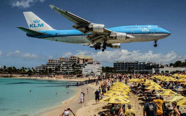 Boeing 747-400 (PH-BFN) - A big blue whale the KLM Boeing 744 coming in over a packed Maho Beach 