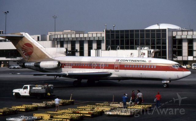 Boeing 727-100 (N40484) - Photo taken at Los Angeles Airport in May 1990
