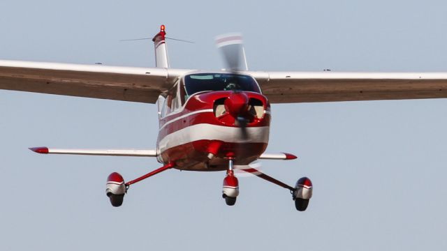 Cessna Cardinal (N2819X)