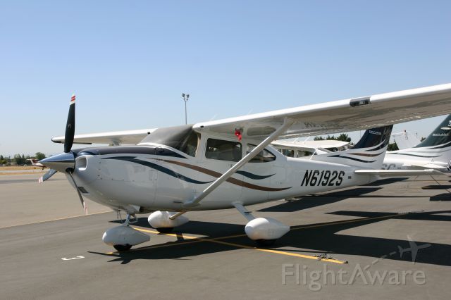 Cessna Skylane (N6192S)