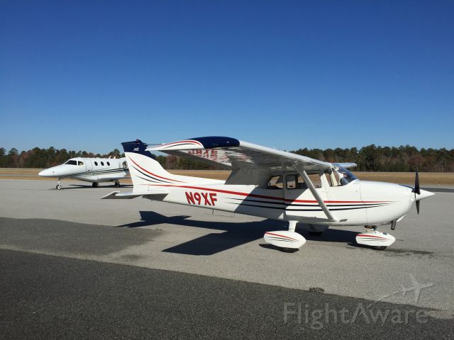 Cessna Skyhawk (N9XF)