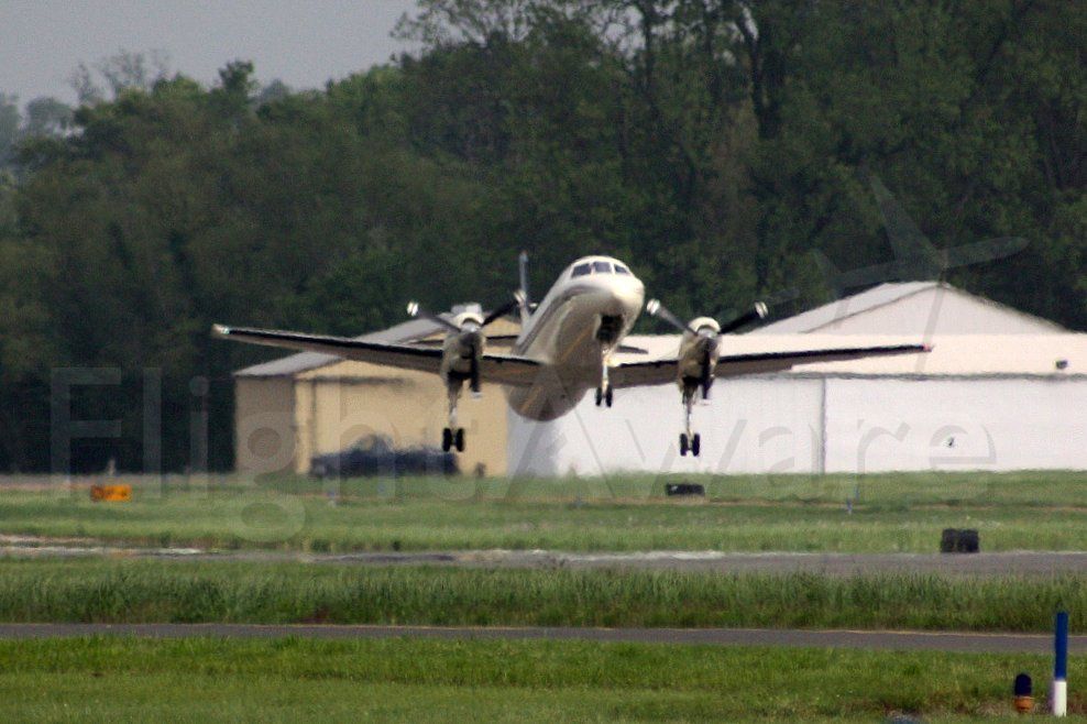 Fairchild Dornier SA-227DC Metro (N54GP) - Leaving KDTN enroute to KTIX