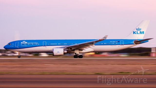 Airbus A330-300 (PH-AKA) - After sunset departure back to AMS!