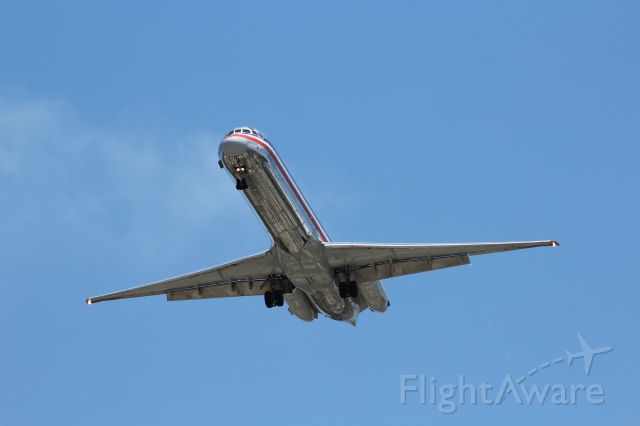 McDonnell Douglas MD-83 — - Old, shiny livery on the beloved MD83 from American.