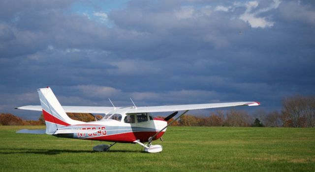 Cessna Skyhawk (N7524G)