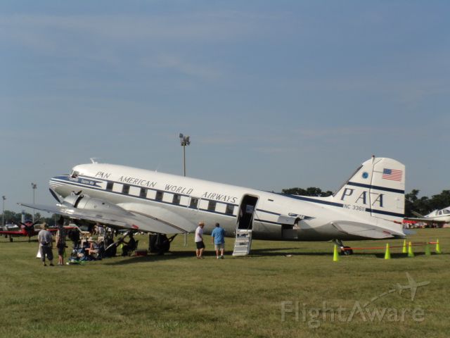 Douglas DC-3 (NC33611) - Douglas DC-3A-228F Dakota (c/n 04102)