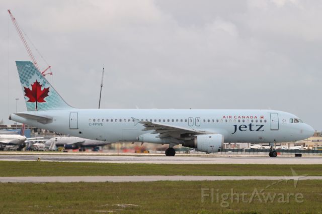 Airbus A320 (C-FPWE) - Air Canada Jetz