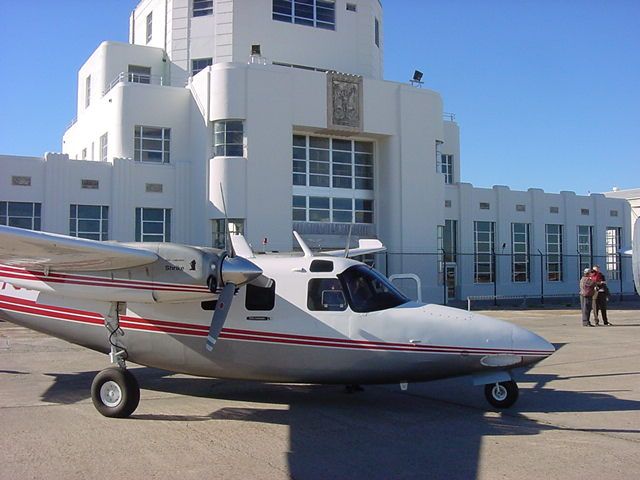Aero Commander 500 (N799CE)