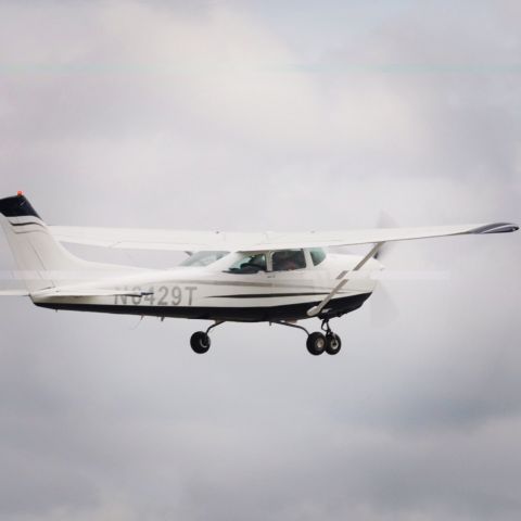 Cessna Skylane (N6429T) - Takeoff #2