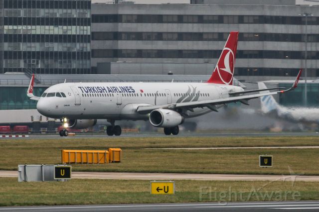 Airbus A321 (TC-JTD) - THY1994 rolling on departure to IST
