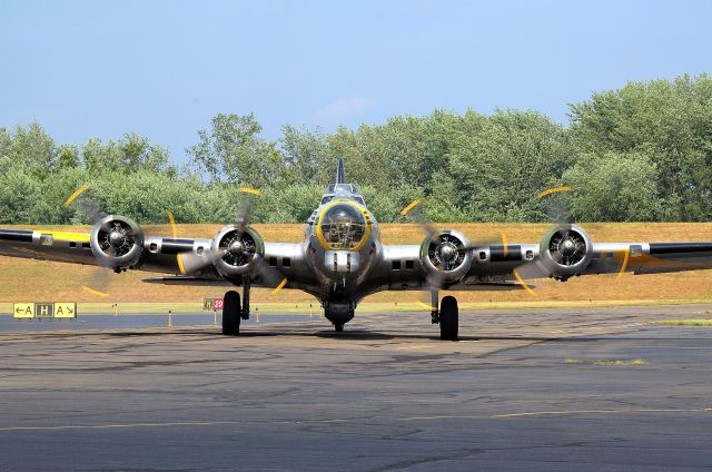 Boeing B-17 Flying Fortress — - "Liberty Belle" taxiing at KHFD. July 2010. Aircraft was destroyed by fire after emergency landing in an Illinois cornfield June 2011. 