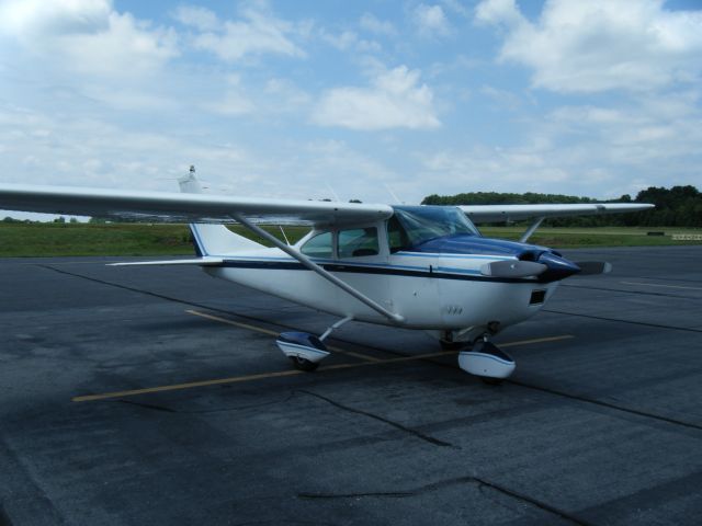 Cessna Skylane (N8312S)
