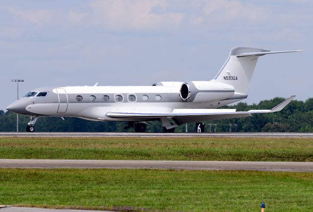 Gulfstream Aerospace Gulfstream G-7 (N593GA) - Rolling off runway after landing.