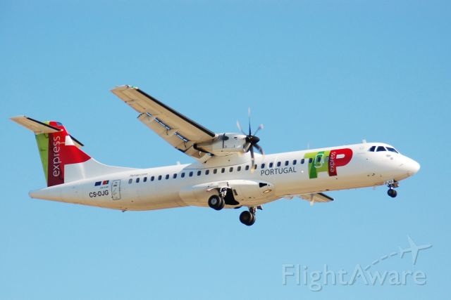 ATR ATR-72 (CS-DJG)