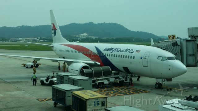 Boeing 737-700 (9MXP) - Spotted this at Penang international Airport before boarding my flight.