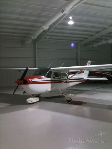 Cessna Skyhawk (N52279)