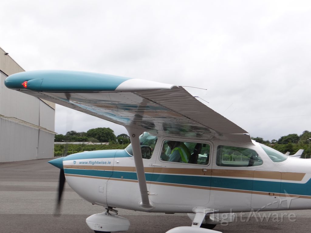 Cessna Skyhawk (EI-OFM)