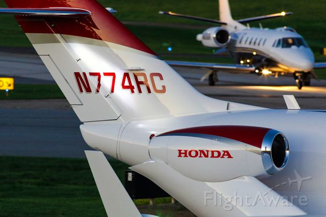Honda HondaJet (N774RC) - Questions about this photo can be sent to Info@FlewShots.com