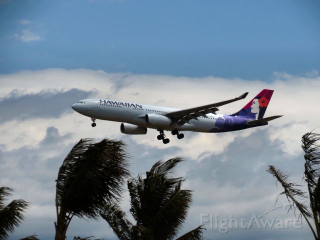 Airbus A330-200 (N399HA) - HAL-33 on short final to OGG / PHOG Kahului, Maui.  Arriving from LAX on 17 May 2016