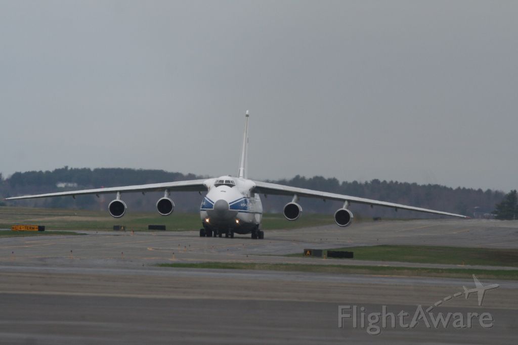 Antonov An-124 Ruslan (RA-82079) - Maine Air Museum has a great photographer plat form at the museum. You see so much aircraft