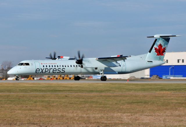 de Havilland Dash 8-400 (C-FSRY) - Air Canada Express operated by Sky regional