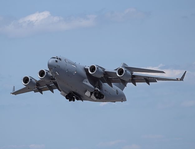 Boeing Globemaster III (17-7703) - Performing at this years 2016 Quinte Air Show