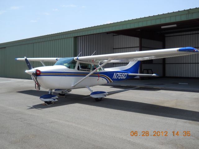 Cessna Skyhawk (N75SD)