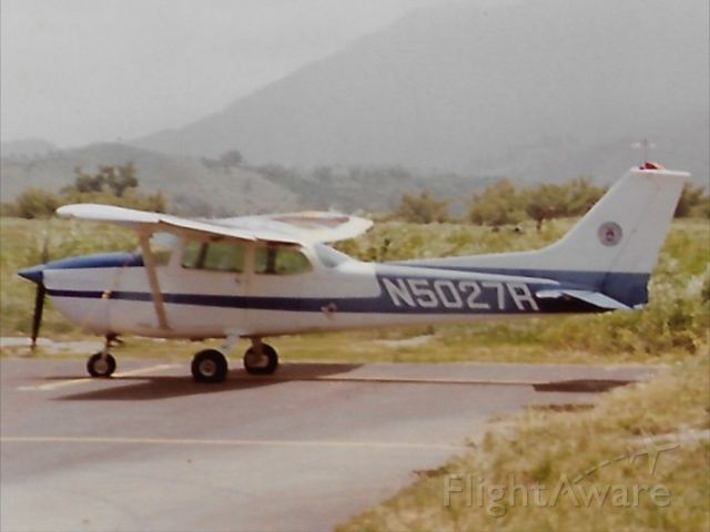 Cessna Skyhawk (N5027R)