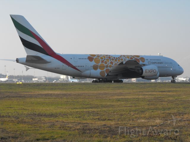 Airbus A380-800 (A6-EOU)