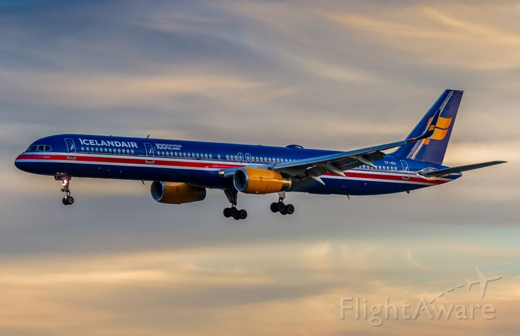 BOEING 757-300 (TF-FIX) - Sunset arrival, 06L