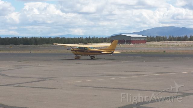Cessna Skylane (N97447)