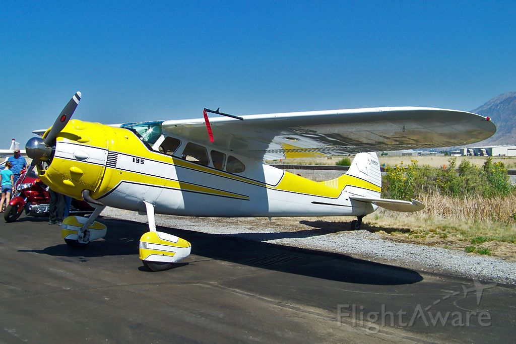 Cessna LC-126 (N195CK)