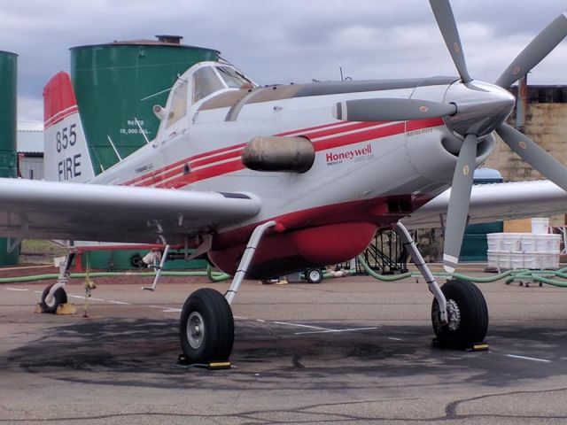 — — - Air Tractor AT-802 on the apron at KHZL