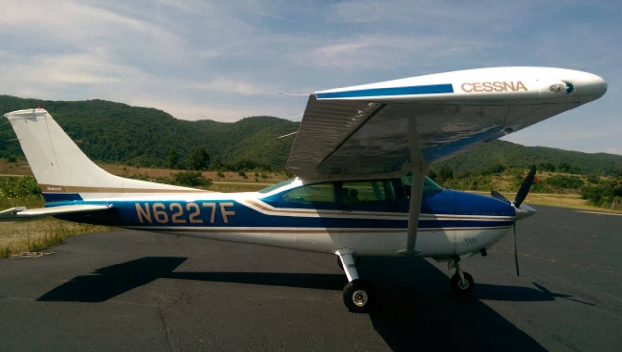 Cessna Skylane (N6227F)
