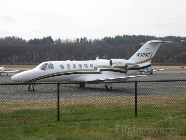 Cessna Citation CJ2+ (N309CJ) - Sitting on the ramp after arriving from Mount Airy, NC (KMWK).