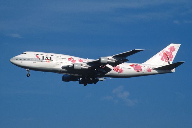 BOEING 747-300 (JA8186) - Final Approach to Narita Intl Airport Rwy34L on 1999/10/24 " JAL Resort Express c/s "