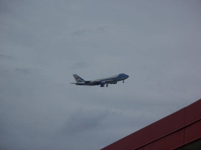 Boeing 747-200 (N29000) - 8/30/2011 Air Force One flies over me at the Bloomington Post Office on its way to Mpls/St Paul International airport. Photo Taken with a Kodak Easy Share Camera.