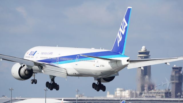 Boeing 777-200 (JA782A)