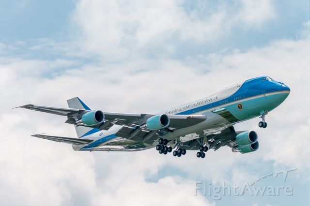 N29000 — - Air Force One landing at Hartsfield–Jackson Atlanta International Airport on August 1, 2016. As seen from One Porsche Drive.