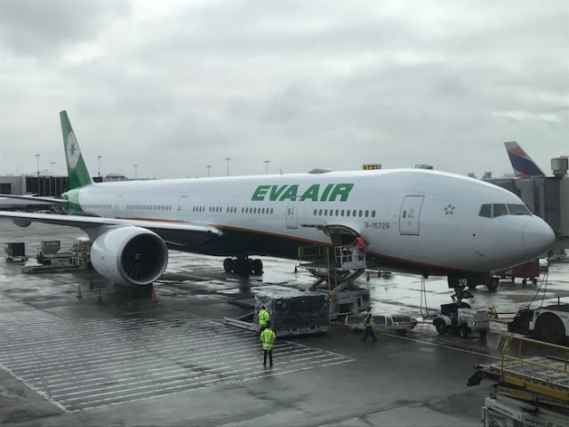BOEING 777-300ER (B-16729) - Feb 8, 2016-Flight to Taipei