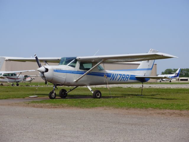 Cessna 152 (N17RR)