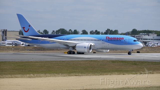 Boeing 787-8 (G-TUID) - BOE320 taxis onto Rwy 16R for a fast taxi / brake test on 7.29.13. (LN:106 cn 36424).