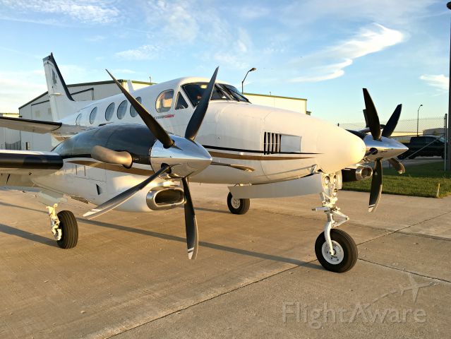 Beechcraft King Air 90 (N524CV)