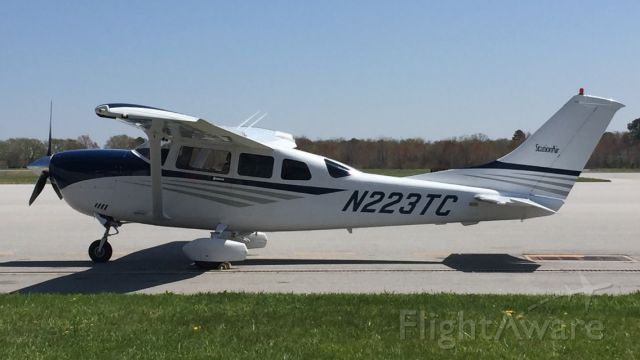 Cessna 206 Stationair (N223TC)