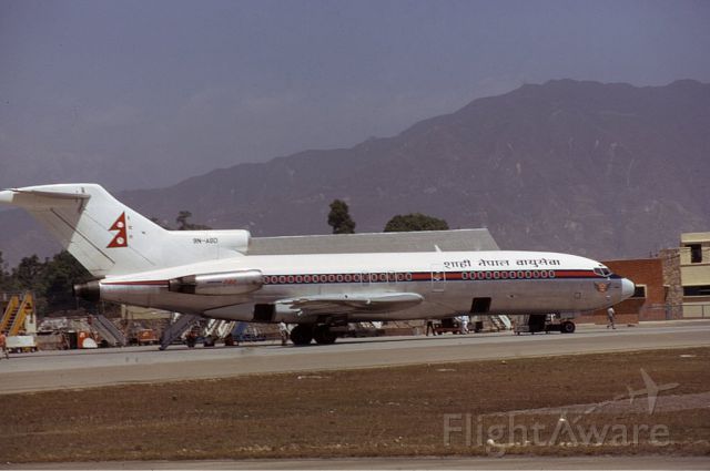 Boeing 727-100 (9N-ABO)