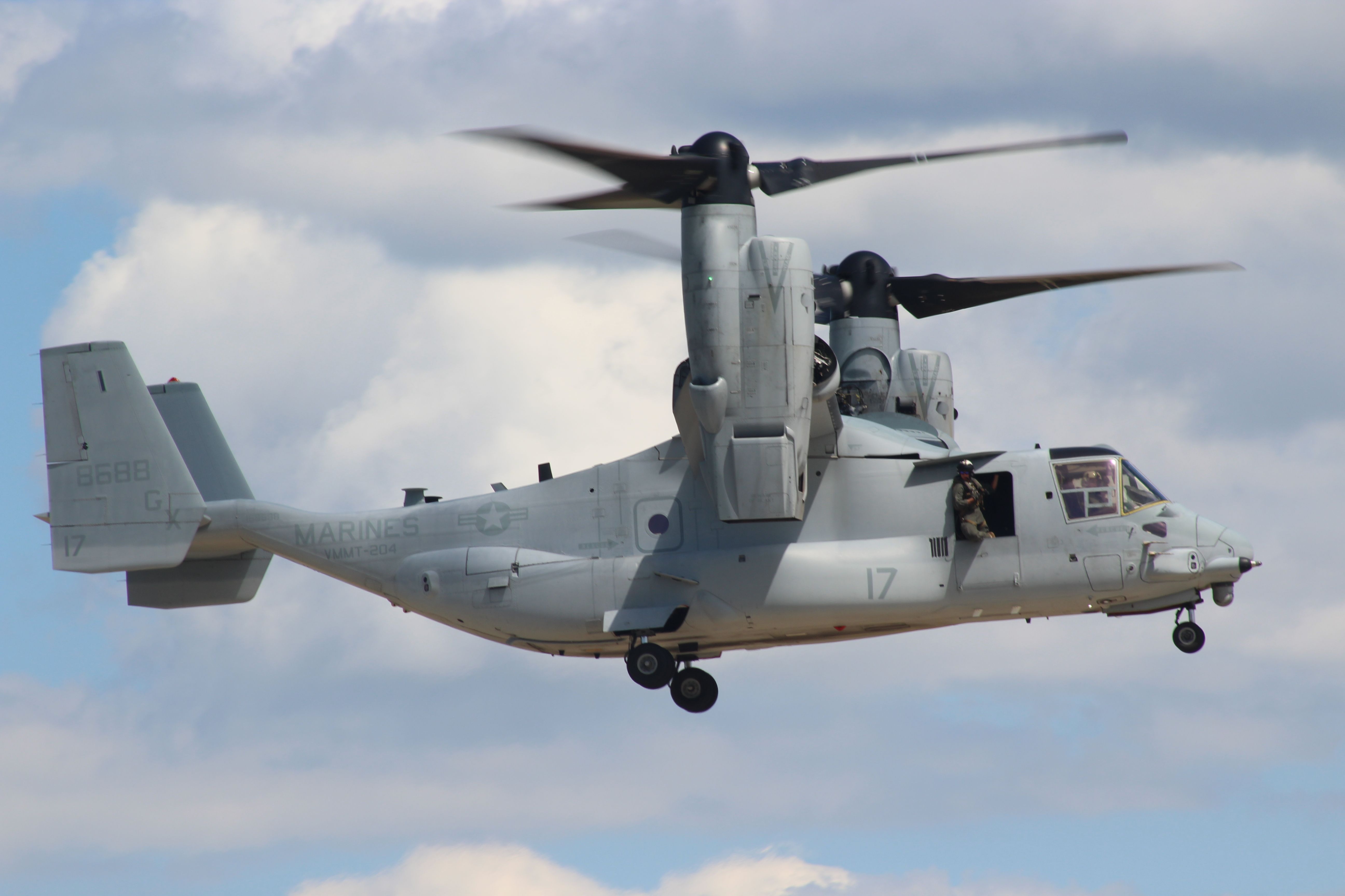 17-8688 — - Marine Corps Tilt Rotor Wing Osprey from Air station New River NC performing Demo at Oshkosh 22 Sunday Air Show. 